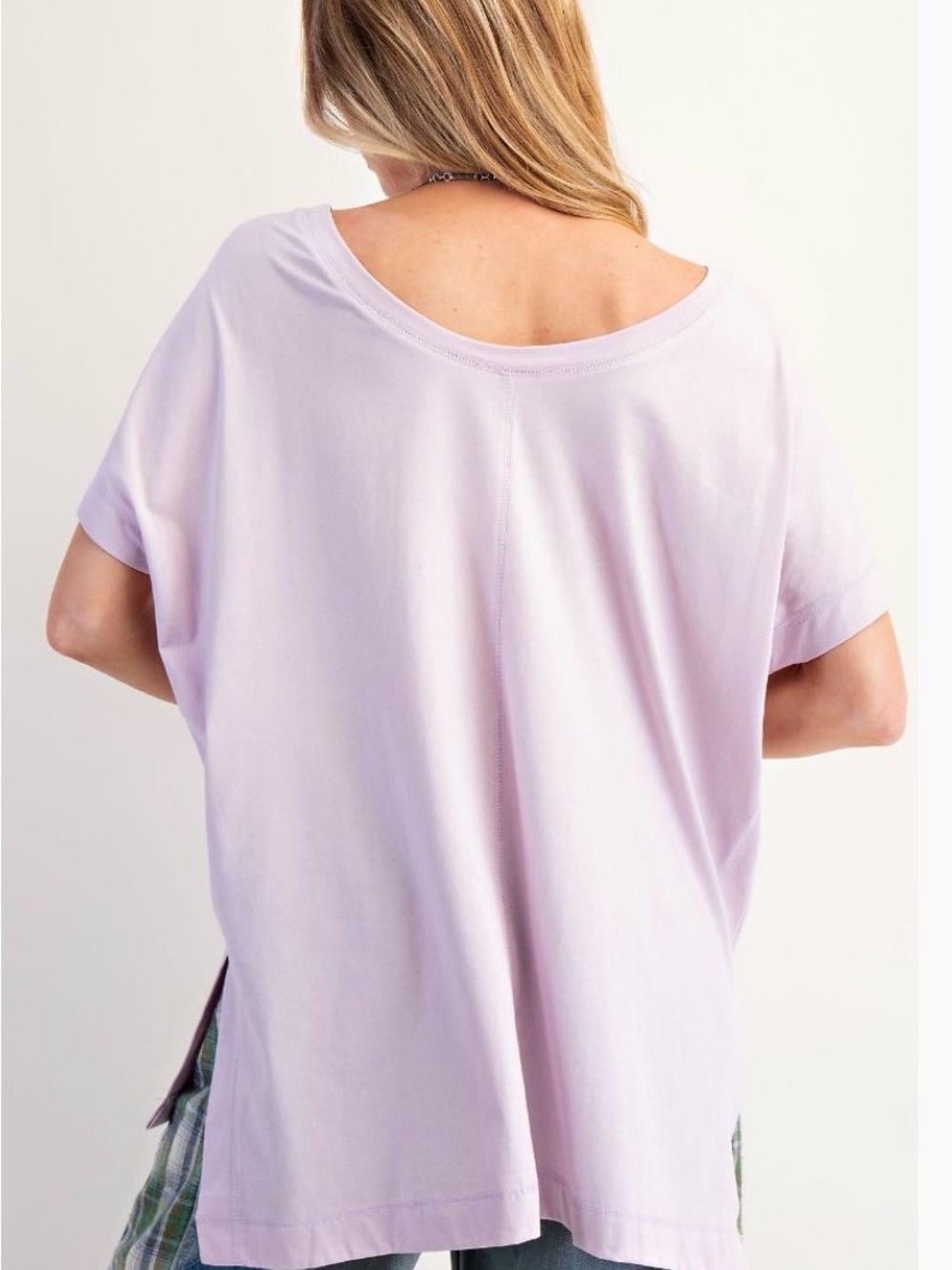 Lavender Embroidered Casual Short Sleeve Tee - Women - Picture 3 of 3